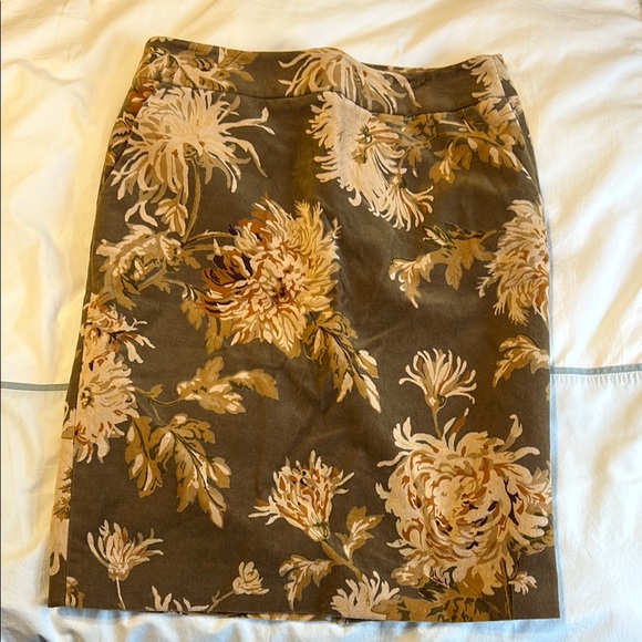 Talbots Dresses & Skirts - Floral Patterned Skirt - Brown and Cream